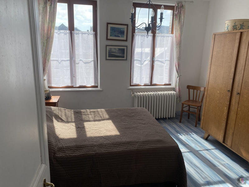 Maison - 97 m² - 5 pièces