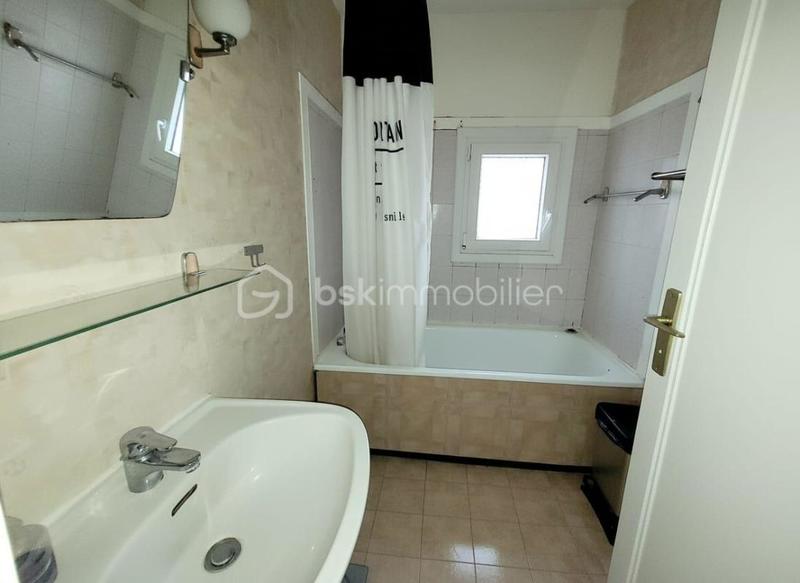 Maison - 77 m² - 4 pièces