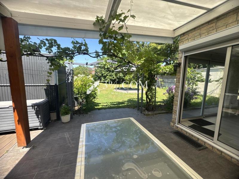 Maison - 148 m² - 7 pièces