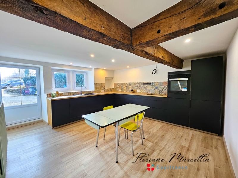 Appartement - 197 m² - 6 pièces