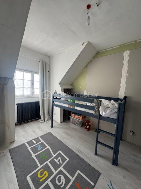 Maison - 200 m² - 8 pièces