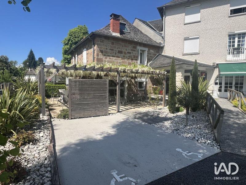 Local commercial - 690 m²