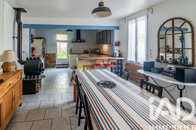 Maison - 140 m² - 7 pièces