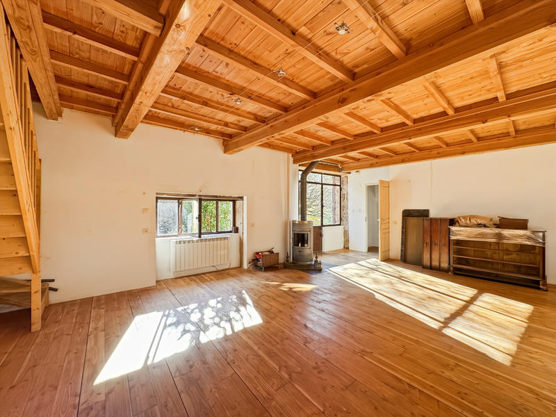 Maison - 216 m² - 7 pièces