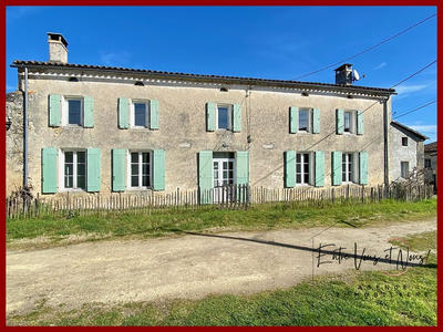 Maison ancienne - 282 m² - 6 pièces