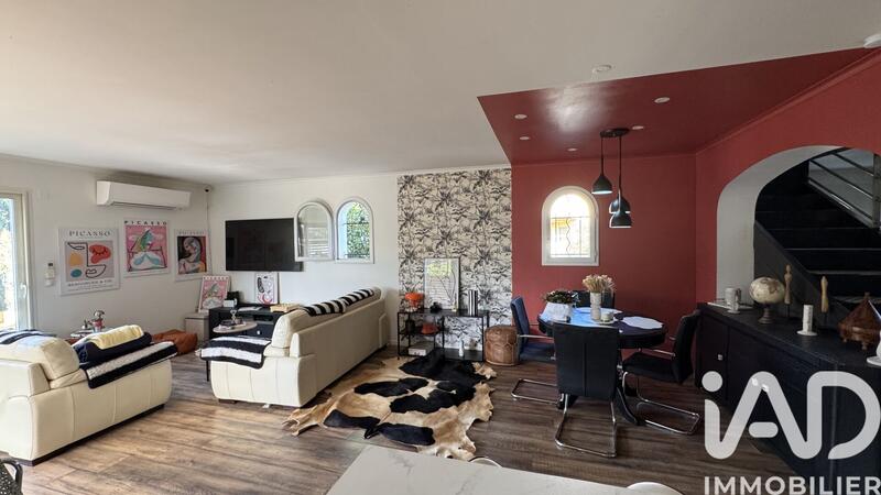 Maison - 110 m² - 4 pièces