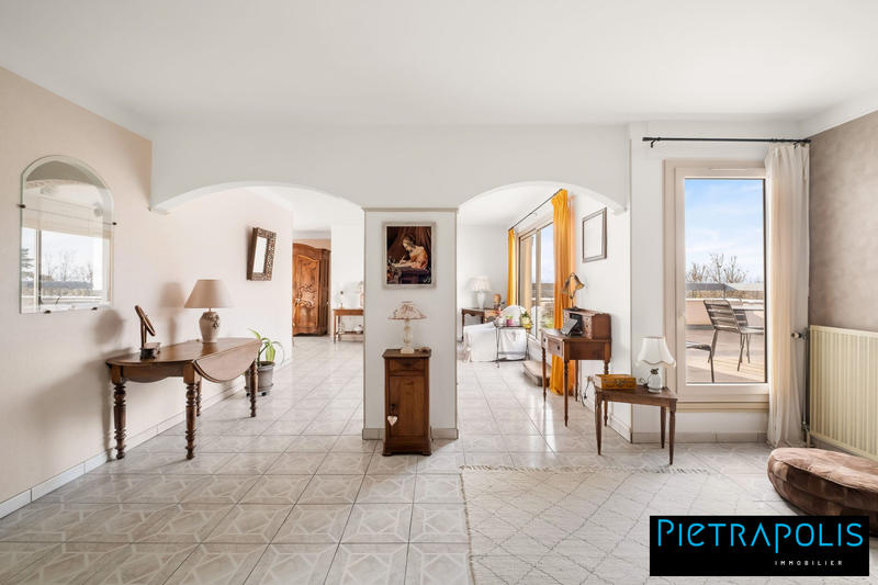 Appartement - 109 m² - 4 pièces