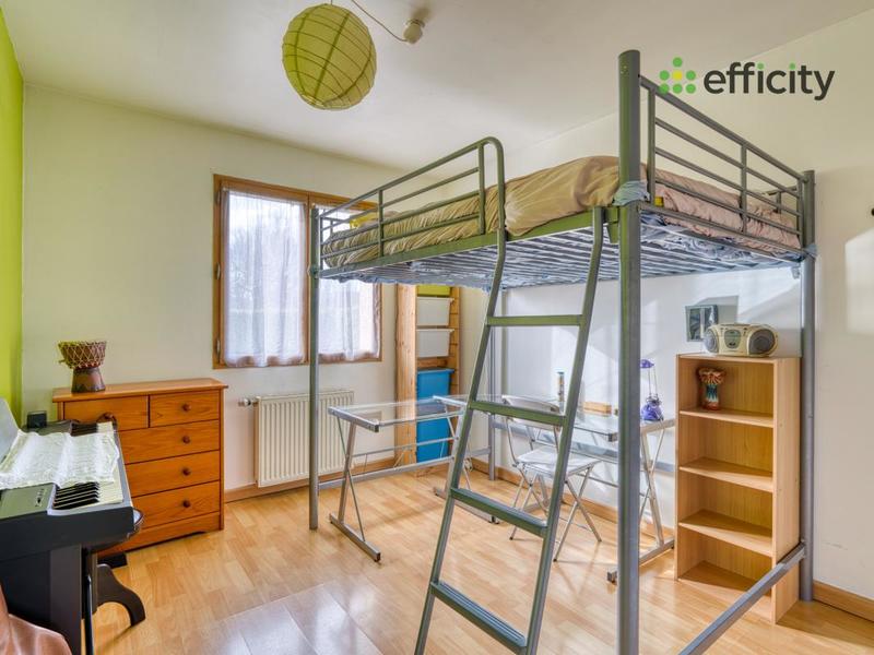 Pavillon - 100 m² - 5 pièces