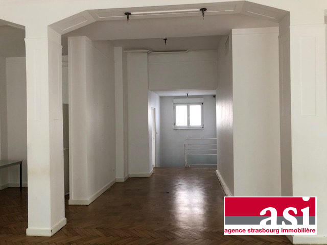 Local commercial - 231 m² - 3 pièces