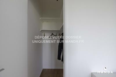 Chambre - 10 m² - 5 pièces