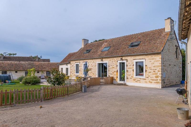 Maison en pierre - 145 m² - 6 pièces