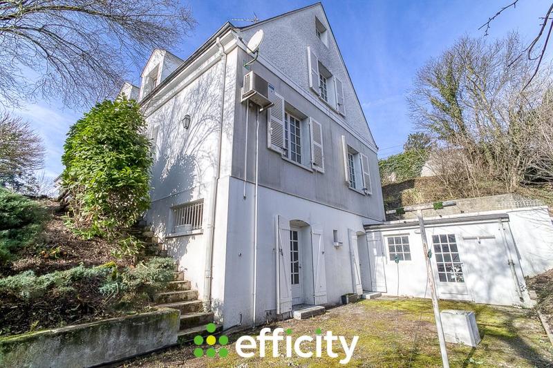 Villa - 223 m² - 10 pièces