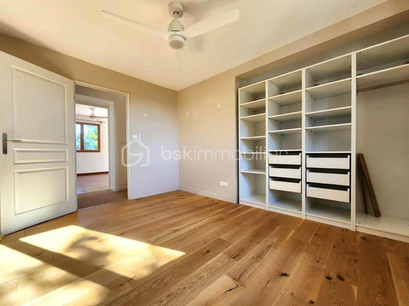 Villa - 192 m² - 7 pièces