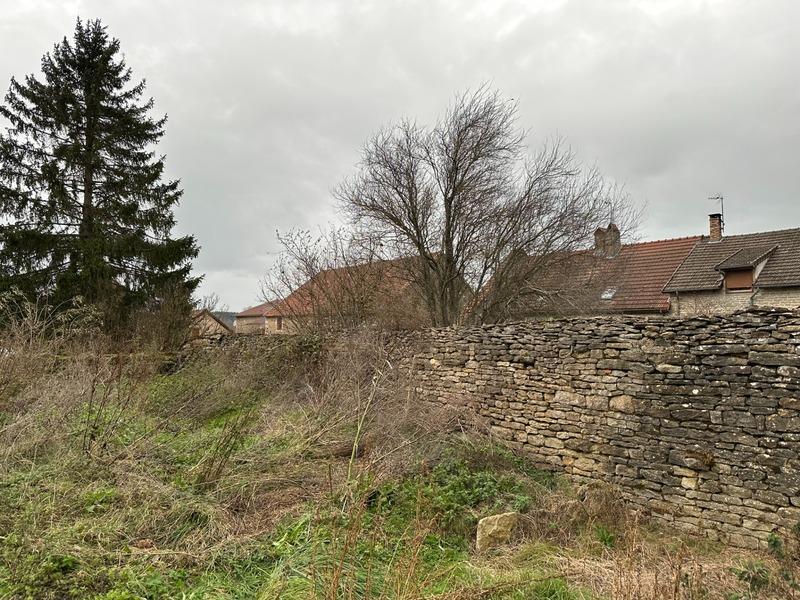 Grange - 94 m² - 2 pièces