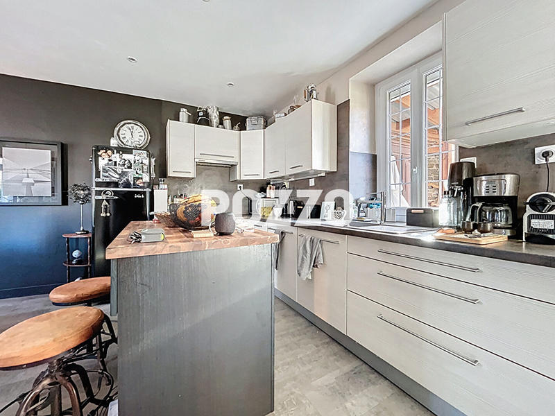 Maison - 110 m² - 5 pièces