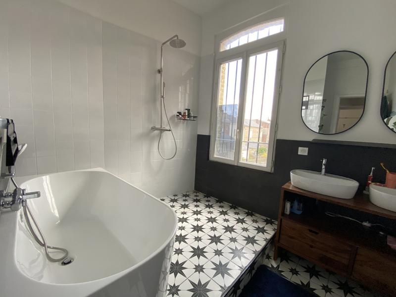 Maison - 190 m² - 6 pièces