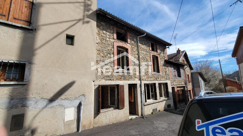 Maison - 96 m² - 3 pièces