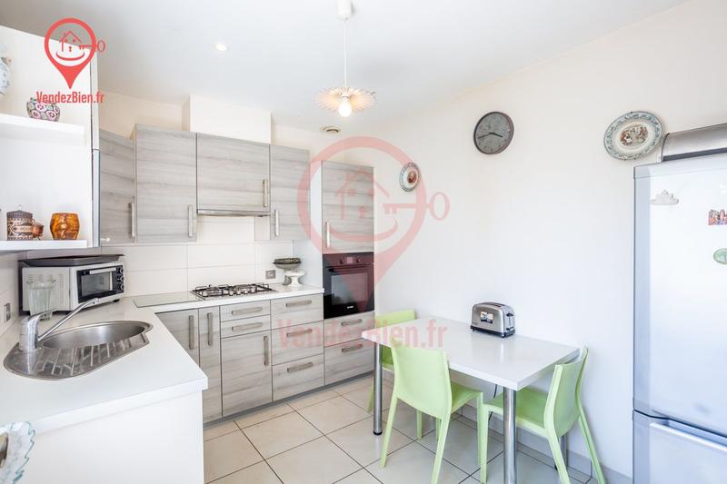 Maison - 93 m² - 4 pièces