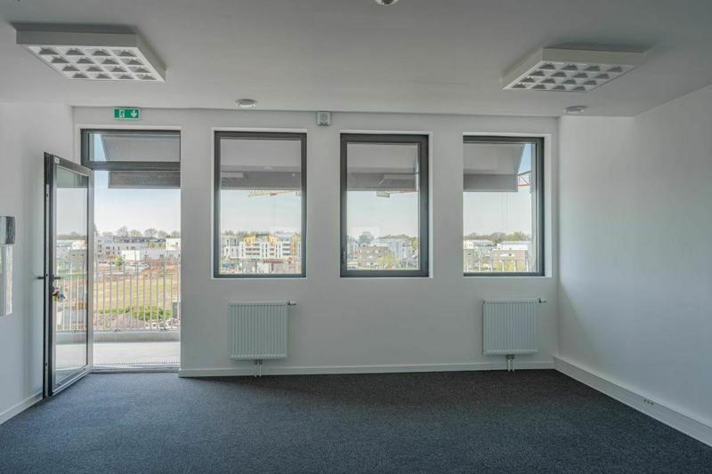 Bureau - 61 m²