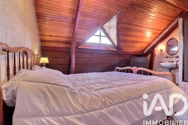 Maison - 170 m² - 9 pièces