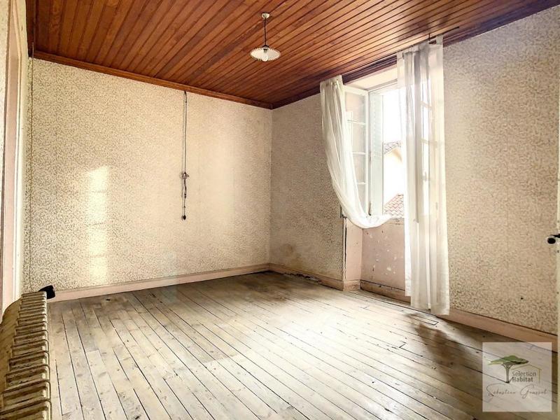 Maison - 180 m² - 8 pièces