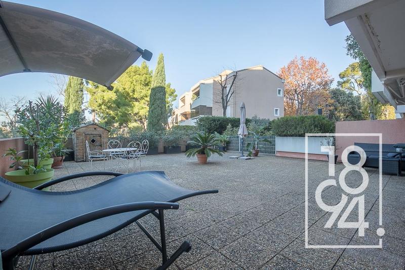 Appartement - 102 m² - 5 pièces