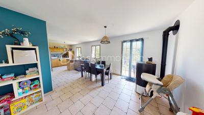 Maison traditionnelle - 114 m² - 5 pièces