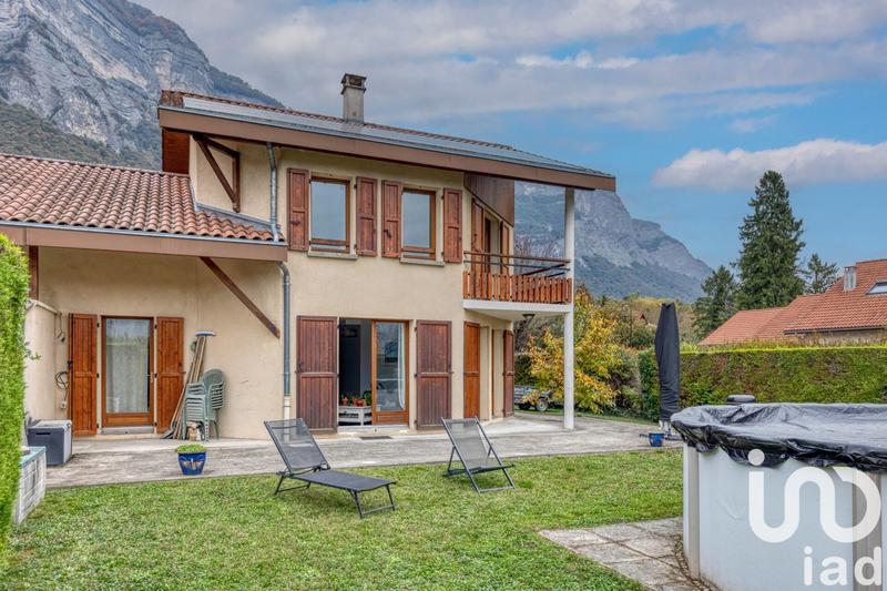 Maison - 135 m² - 5 pièces