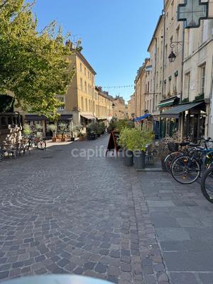 Fonds de commerce - 122 m²