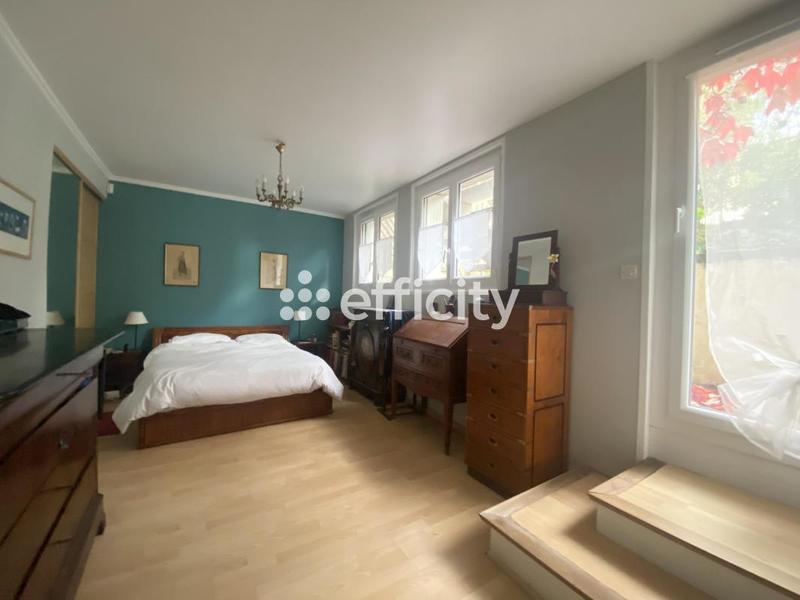 Pavillon - 130 m² - 6 pièces