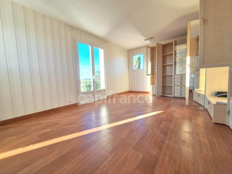 Maison - 190 m² - 7 pièces