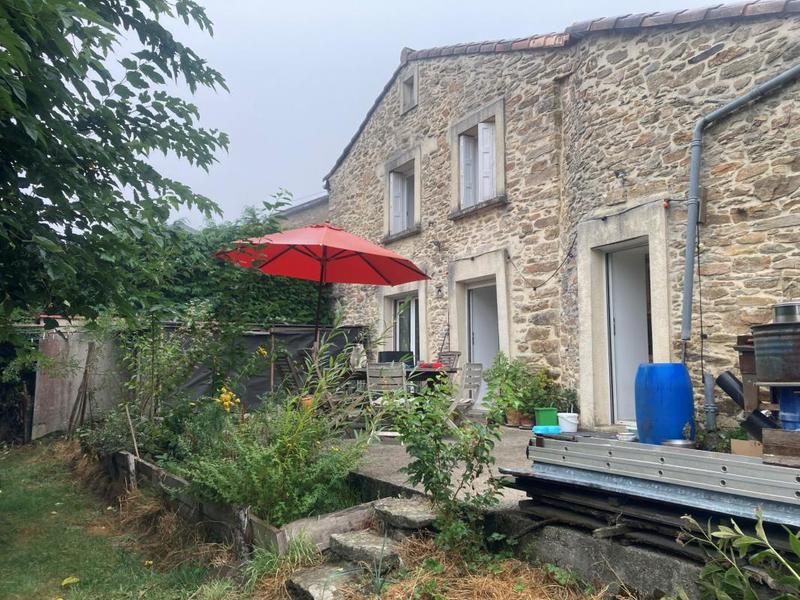 Maison en pierre - 100 m² - 7 pièces