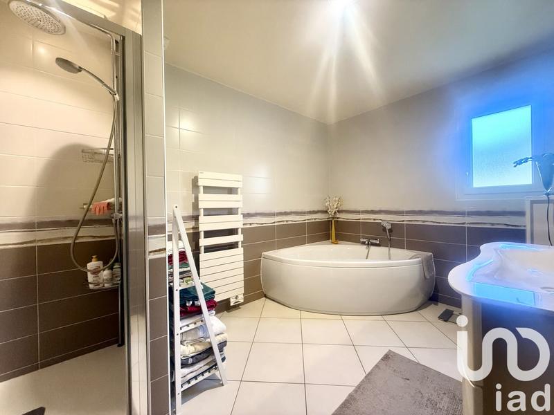 Maison - 123 m² - 4 pièces