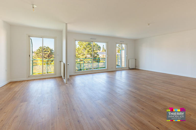 Appartement - 102 m² - 4 pièces