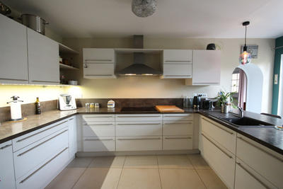 Maison - 196 m² - 8 pièces