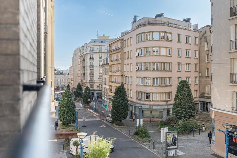 Appartement - 193 m² - 5 pièces