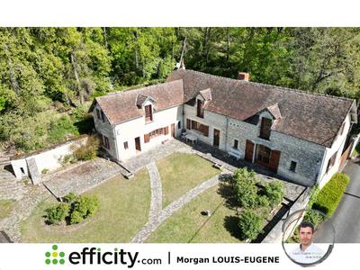 Demeure - 228 m² - 10 pièces