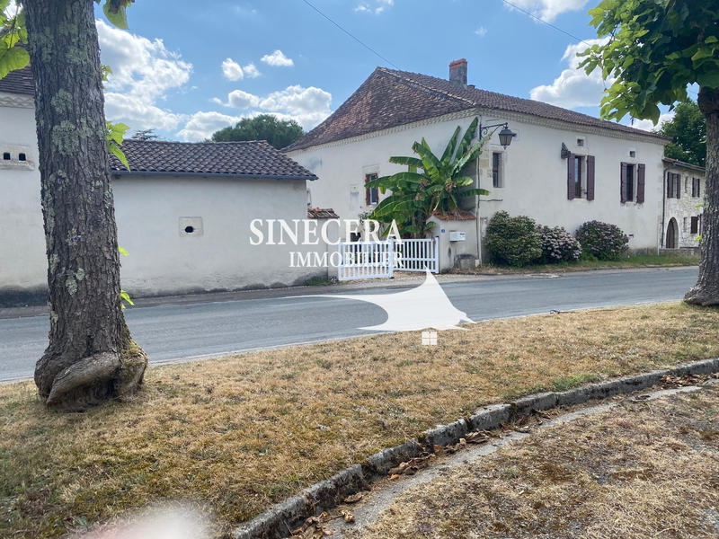 Maison de village - 140 m² - 6 pièces