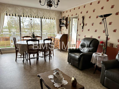 Appartement - 75 m² - 3 pièces