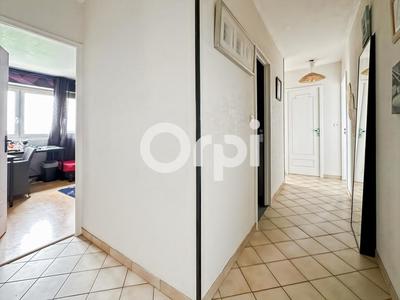 Appartement - 102 m² - 5 pièces