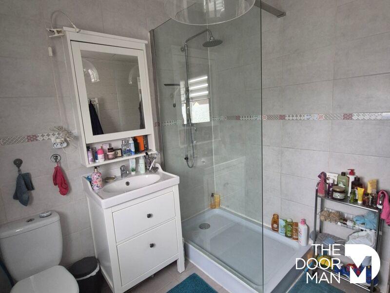 Maison traditionnelle - 94 m² - 4 pièces