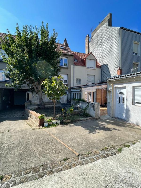 Maison - 177 m² - 5 pièces