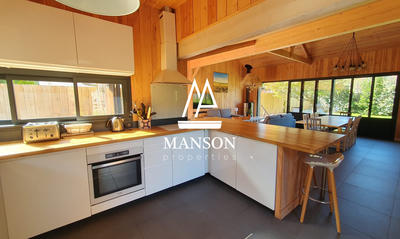 Villa - 135 m² - 8 pièces