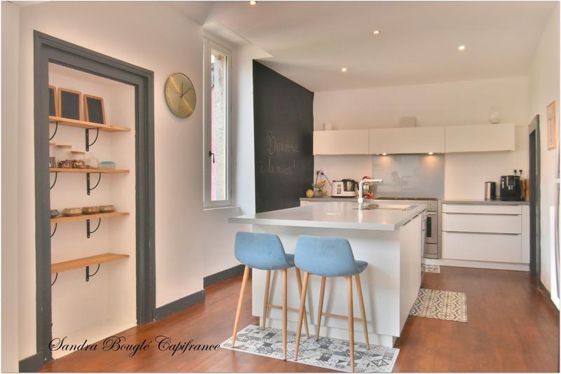 Maison de ville - 227 m² - 10 pièces