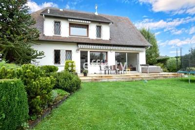 Maison - 245 m² - 7 pièces