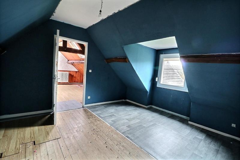 Maison - 93 m² - 5 pièces