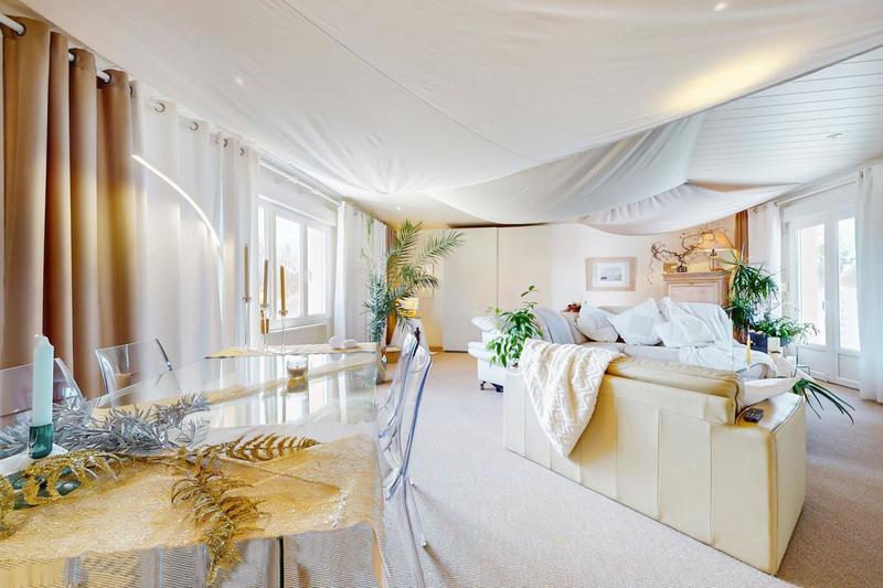 Maison - 205 m² - 4 pièces