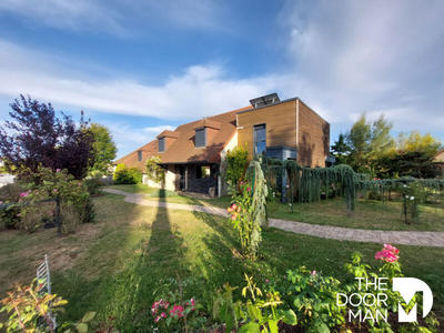 Maison - 330 m² - 11 pièces