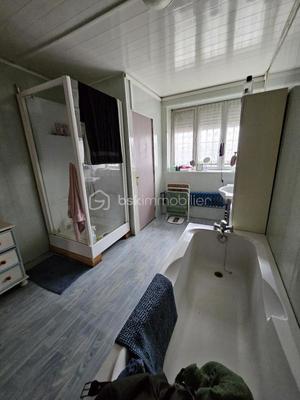 Maison de ville - 200 m² - 8 pièces