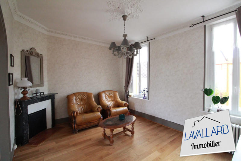 Maison - 207 m² - 10 pièces